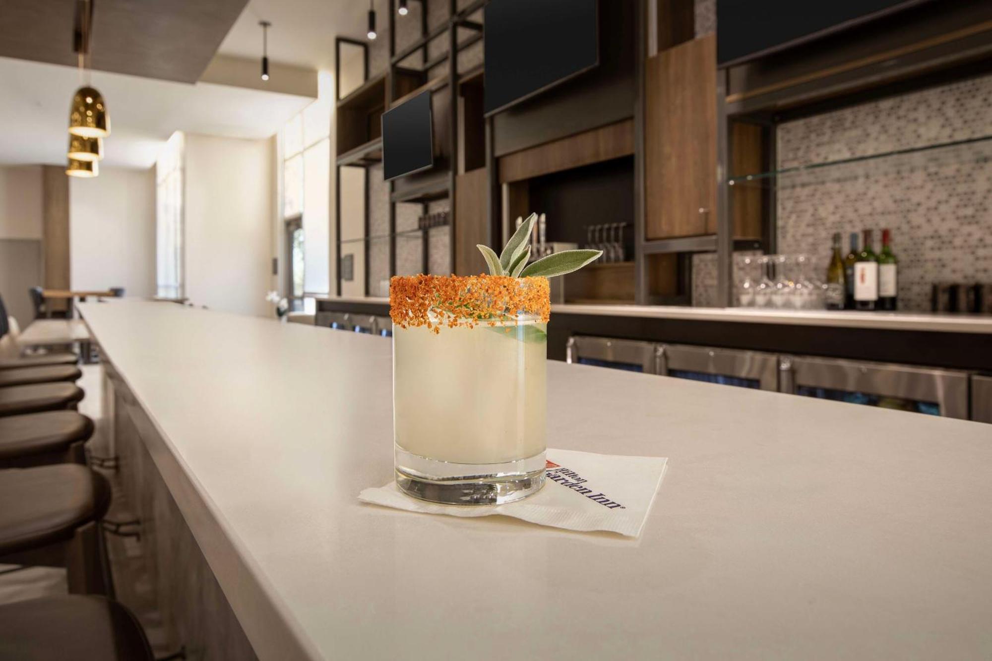 Hilton Garden Inn Denver Airport Tower Road Bagian luar foto